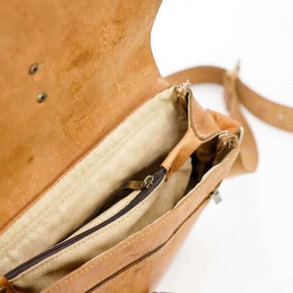 Khalid Satchel - Picture 6 of 6